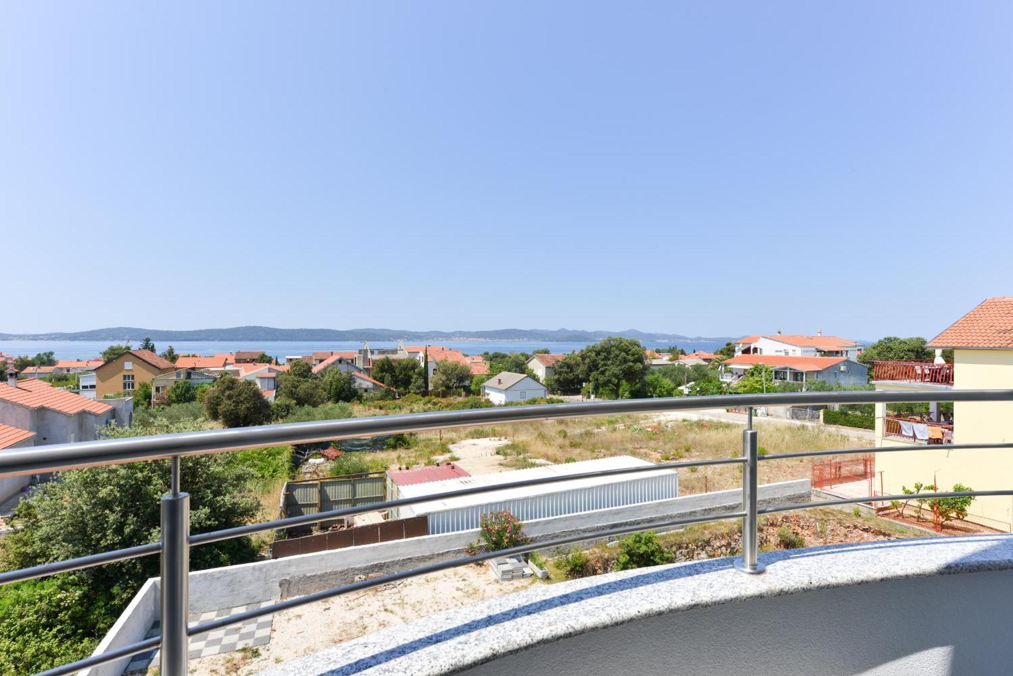 Apartmani Martin Mit Beheiztem Pool With Heated Pool Bibinje Buitenkant foto