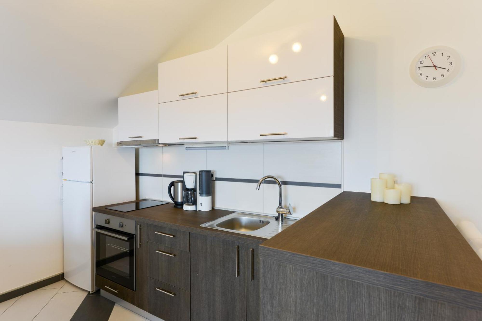 Apartmani Martin Mit Beheiztem Pool With Heated Pool Bibinje Buitenkant foto