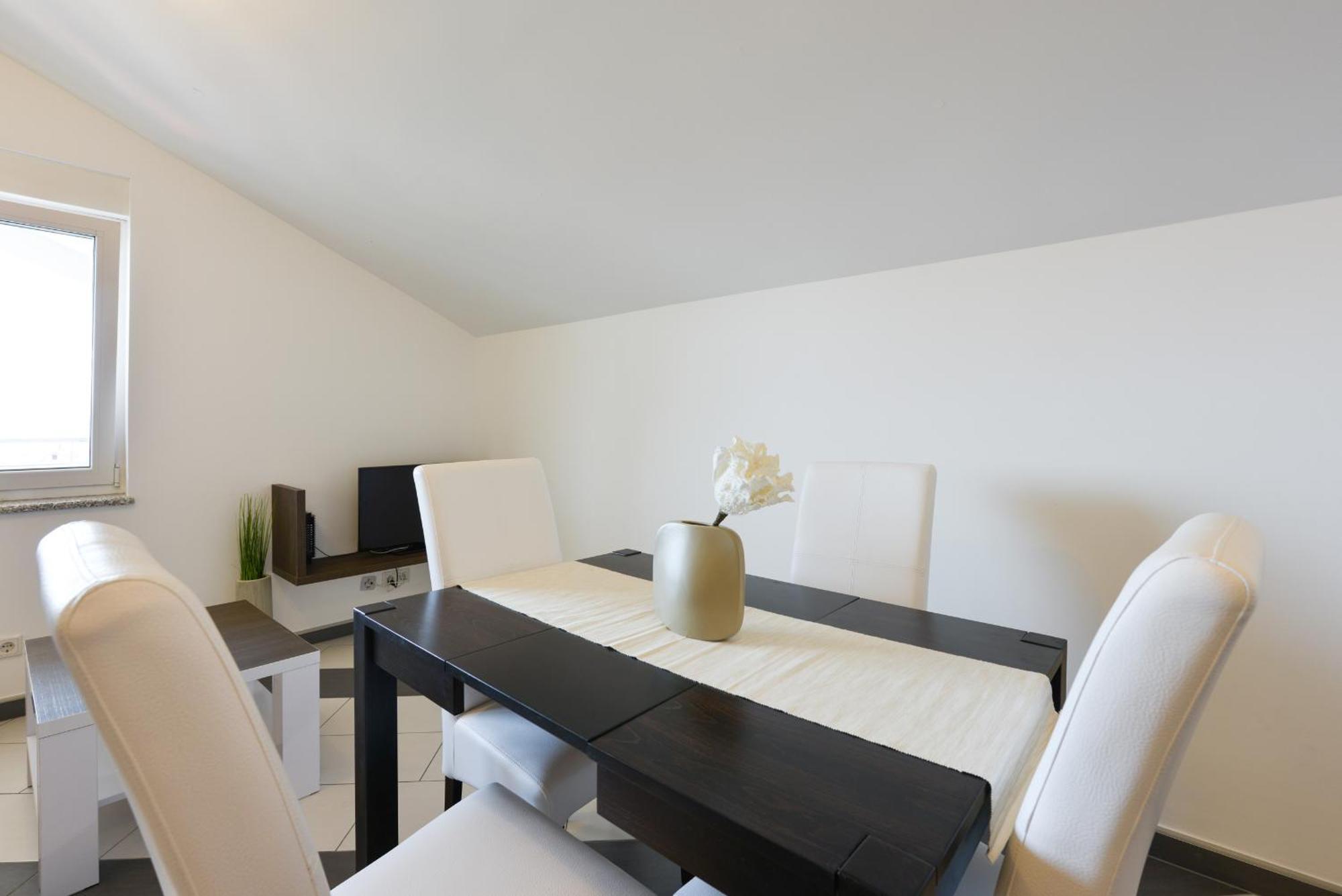 Apartmani Martin Mit Beheiztem Pool With Heated Pool Bibinje Buitenkant foto