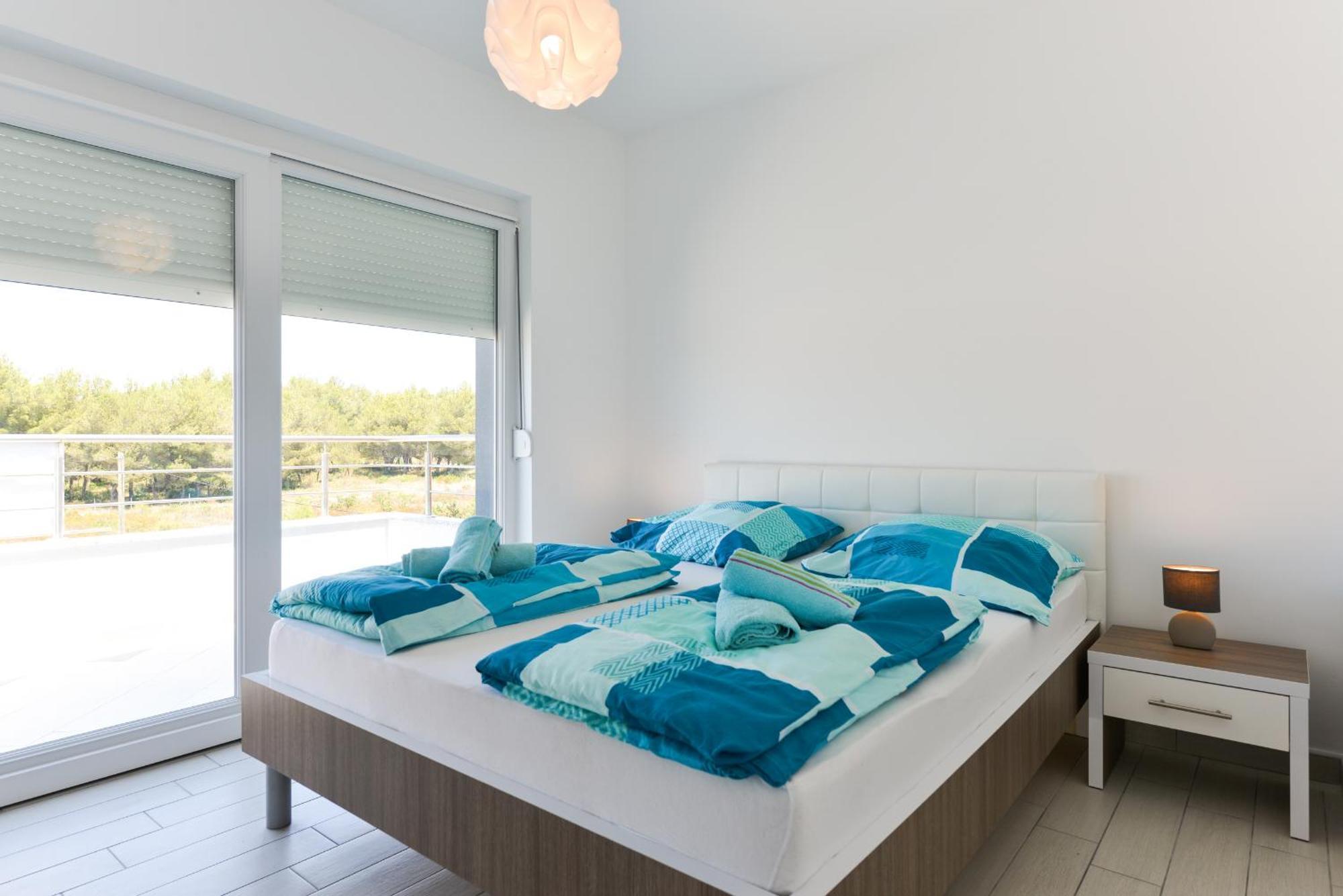 Apartmani Martin Mit Beheiztem Pool With Heated Pool Bibinje Buitenkant foto
